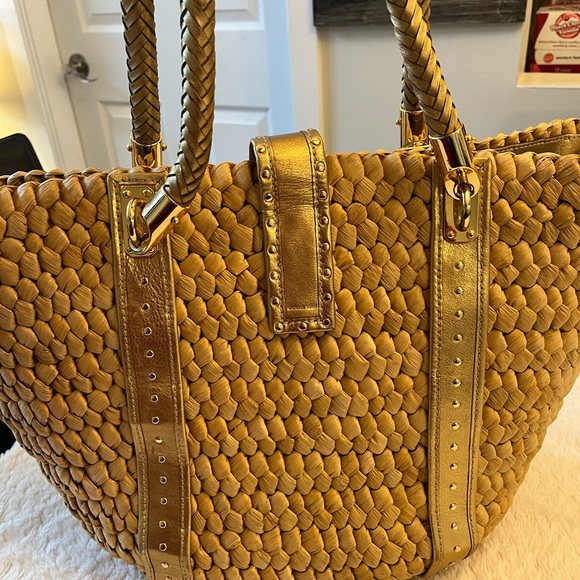 Michael Kors Santorini Raffia Gold Studded Leather Trim Shoulder Bag - Picture 2 of 9